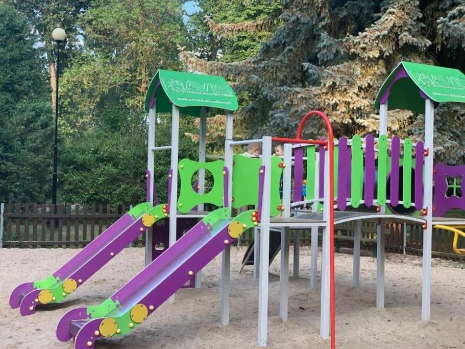 Europa22 "Apartament Delux" Z Wanna - Centrum Miasta Z Widokiem Na Staw Tomaszów Mazowiecki Esterno foto